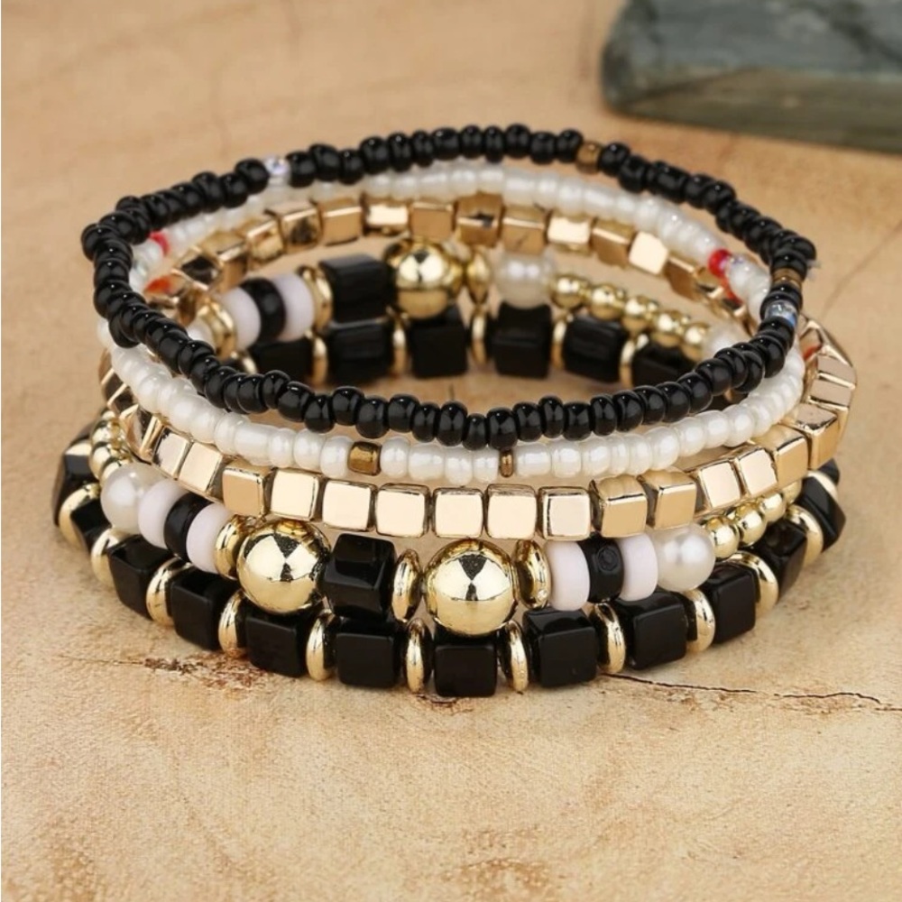 New 5piece Beaded Black White Bracelet
